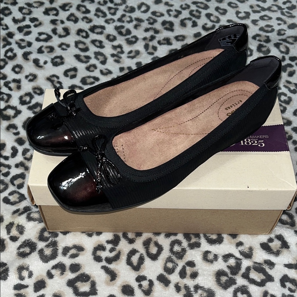 Elegant Women's Flats